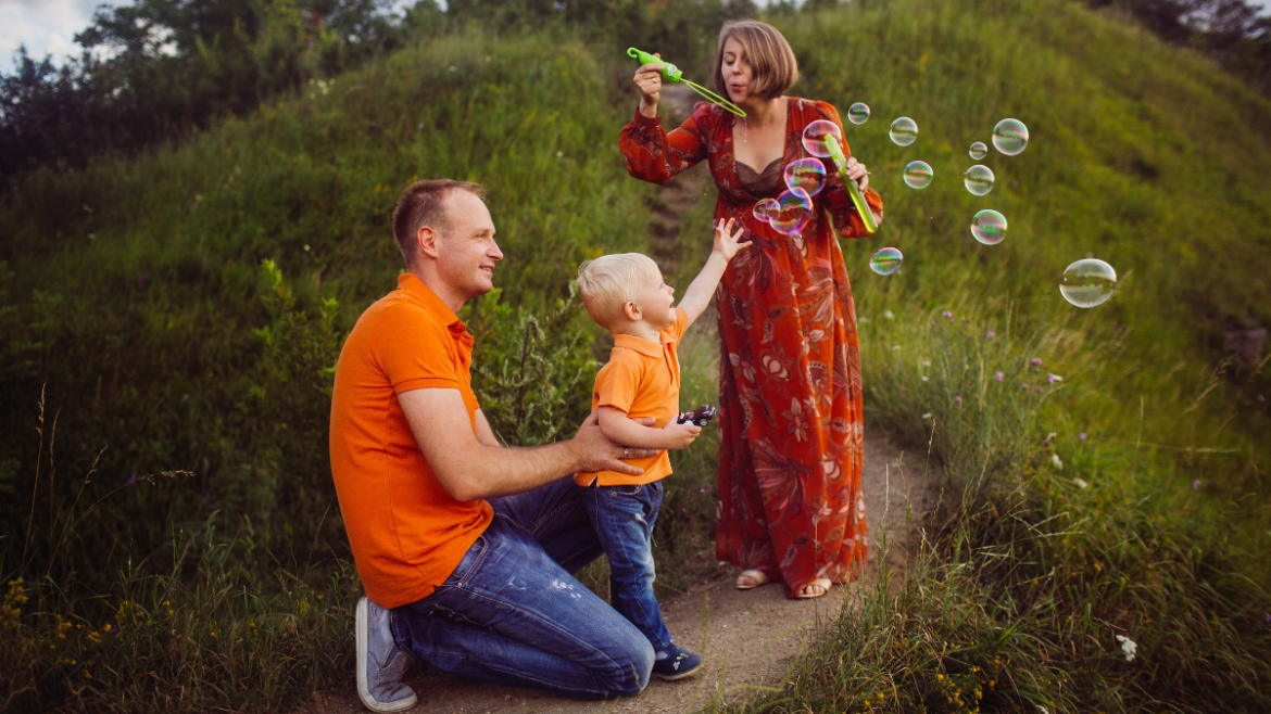 Why Is It Important to Preserve Family Moments with a Professional Photoshoot Family Photoshoot